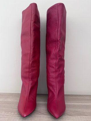 Botas altas con tacón rojo