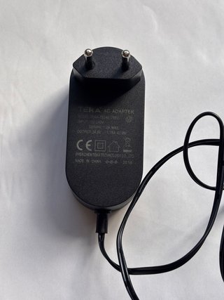 Mini proyector portátil WOLFANG