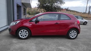 KIA Rio 1.2 gasolina 2013