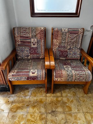 Sofá 3 plazas y 2 sillones madera