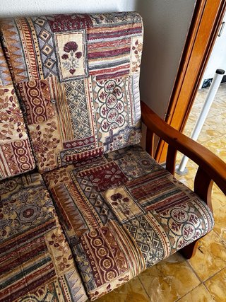 Sofá 3 plazas y 2 sillones madera