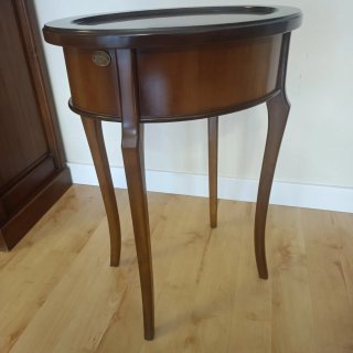 Mesa auxiliar redonda de madera