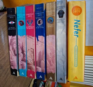 7 libri Christian Jacq vendita blocco