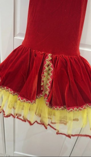 Tutù danza rosso e giallo