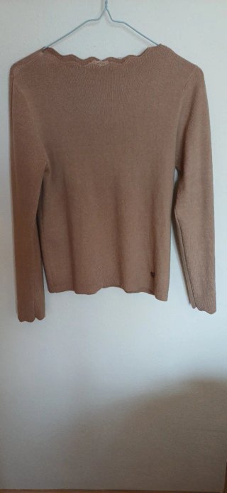 Conjunto falda y jersey beige y marrón