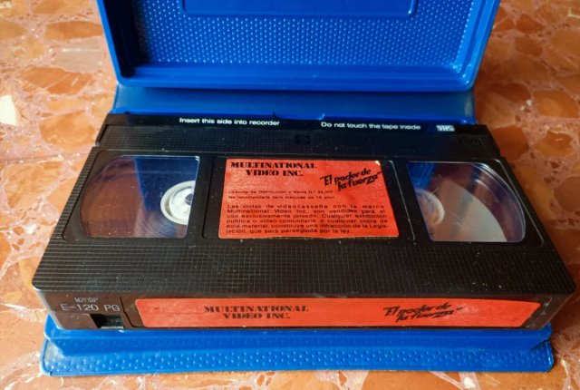 EL PODER DE LA FUERZA - VHS. (PRIMERA EDICIÓN)
