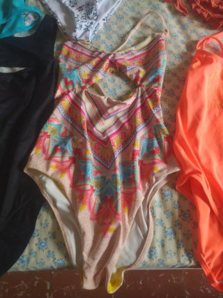Lote Bañadores y Bikinis Niña
