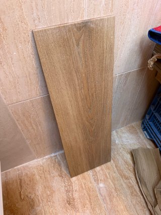 Azulejo de suelo imitación madera 2 metros