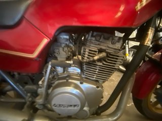 Yamaha Sanglas Roja y Dorada