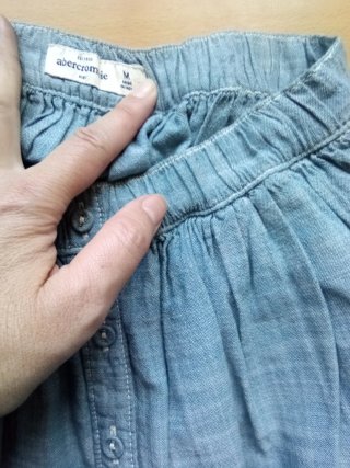 Falda Abercrombie niña vaquera clara