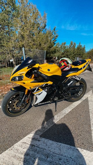 Yamaha R1