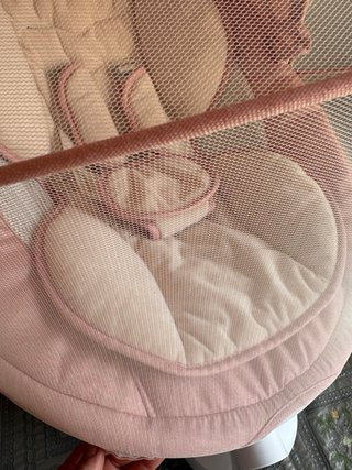 Hamaca bebé rosa con mosquitera ,música bluetoth