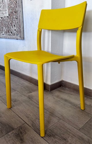 2 Sillas IKEA Amarillas Apilables Diseño Moderno