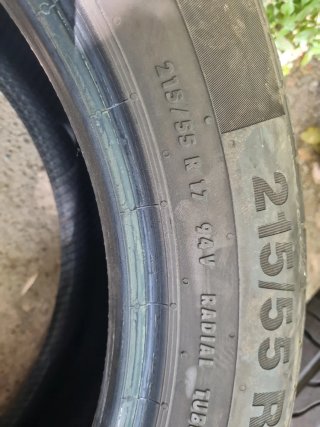 Neumáticos ocasion 215 55r17 94v continental