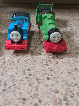 Thomas y sus Amigos Tren Juego. 5 trenes incluidos