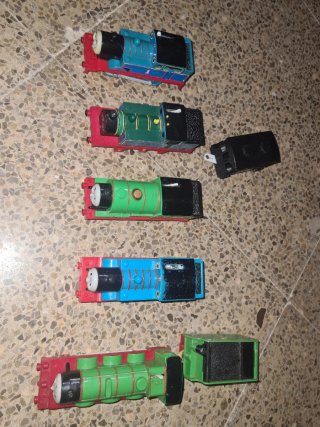 Thomas y sus Amigos Tren Juego. 5 trenes incluidos