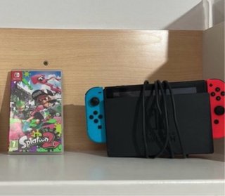 Nintendo Switch + 1 juego + 2 mandos