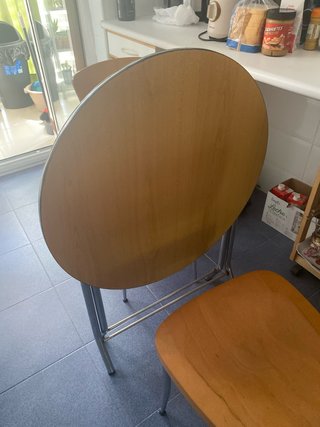 Conjunto mesa y 2 sillas madera