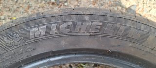 Neumático 225/45 R17