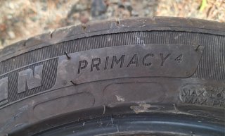Neumático 225/45 R17