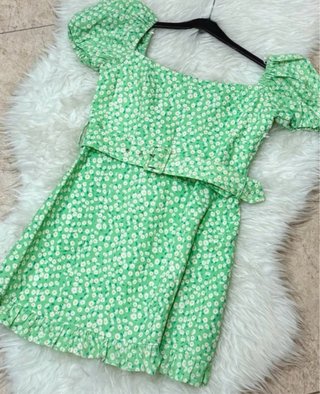 Vestido Zara flores verde lino