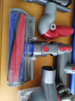 Aspirapolvere senza fili Dyson V8