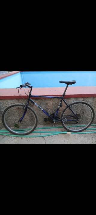 Bicicleta 26 Negra y Morada