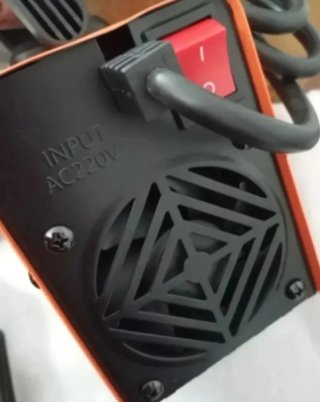 MÁQUINA PARA SOLDAR INVERTER.