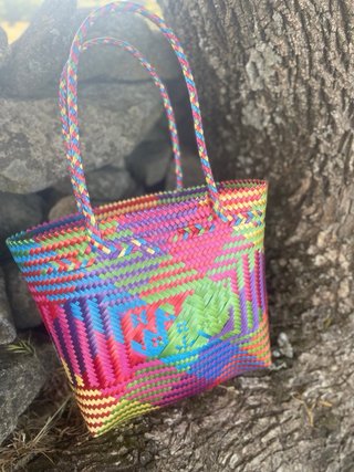 Bolso tejido a mano multicolor étnico