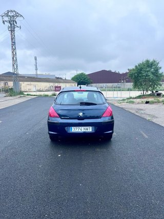 Peugeot 308 2011