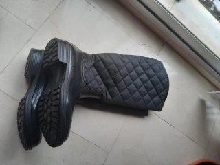 Botas de agua negras altas