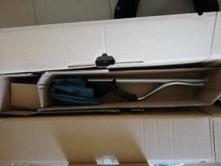 Desbrozadora Makita 40V XPT IPX4 + Cargador + 2 Ba