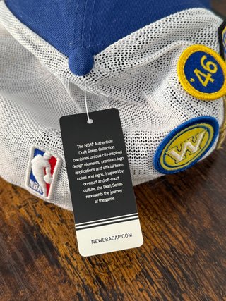 Gorra New Era Warriors S-M nueva con etiquetas