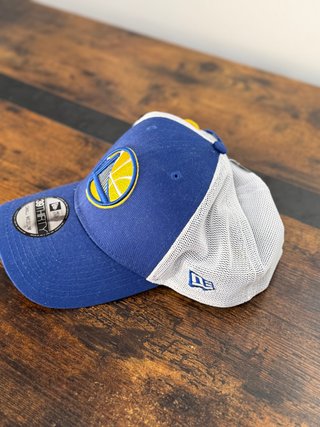Gorra New Era Warriors S-M nueva con etiquetas