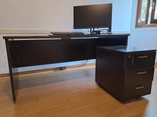 Mesa de oficina Actiu-Ofimat