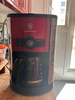 Cafetera Russell Hobbs Roja