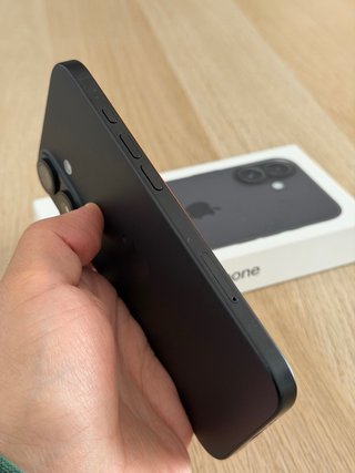 iPhone 16 Negro