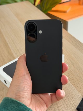 iPhone 16 Negro