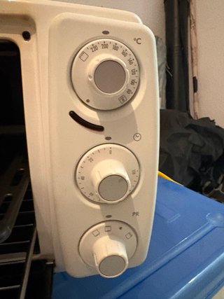 Horno Eléctrico DeLonghi EO 2150   1800W