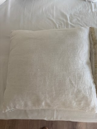Cojines Zara Home Rayas Doradas y Blancas