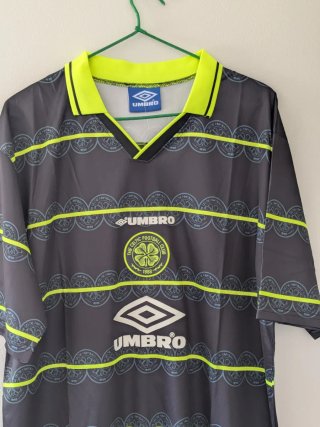 Camiseta Celtic Glasgow. Larsson 7. Talla XL