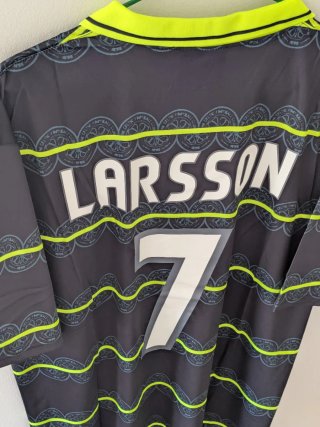 Camiseta Celtic Glasgow. Larsson 7. Talla XL