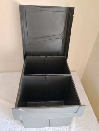 Cubos de basura Emuca gris