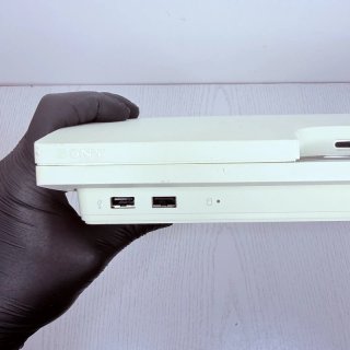 PlayStation 3 Slim Bianca