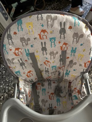 Trona de bebé con estampado de animales