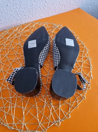 Zapatos tacón estampado pata de gallo T.37