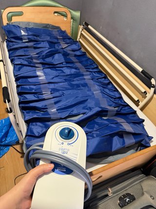 Cama articulada + colchón antiescaras (Otra op