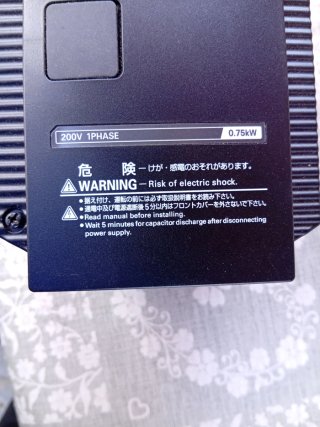 Variador Omron JX 0.75kW Monofásico