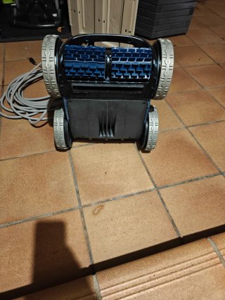 Robot Limpia Piscinas Zodiac Vòrtex 3 4x4