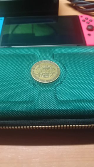 COMO NUEVA Nintendo Switch+ funda